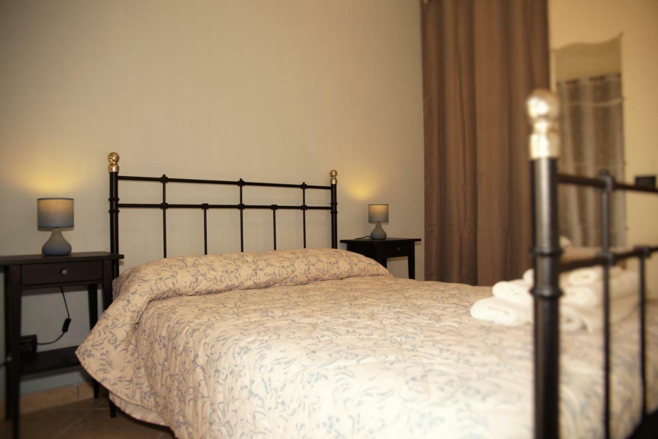 Bnb Donnalaura Carini Εξωτερικό φωτογραφία
